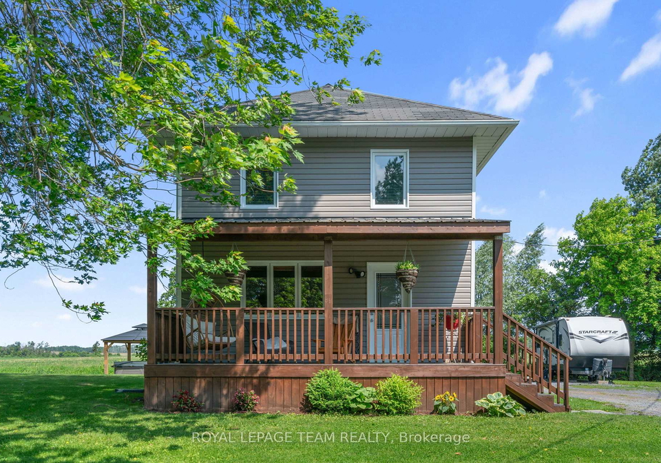 15635-concession-2-3-road-north-stormont-ontario-x12217311