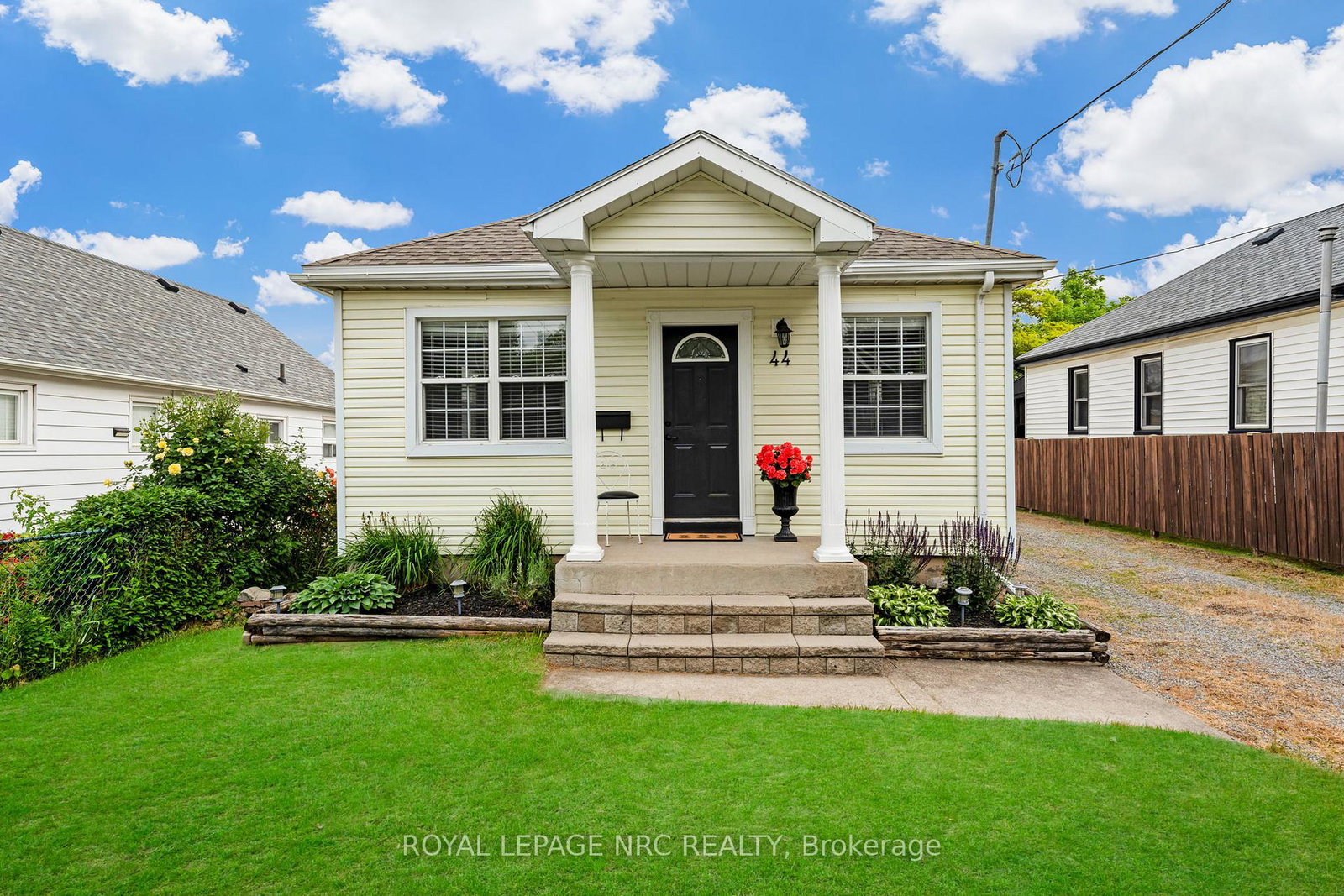 44-pinecrest-avenue-st-catharines-ontario-x12217356