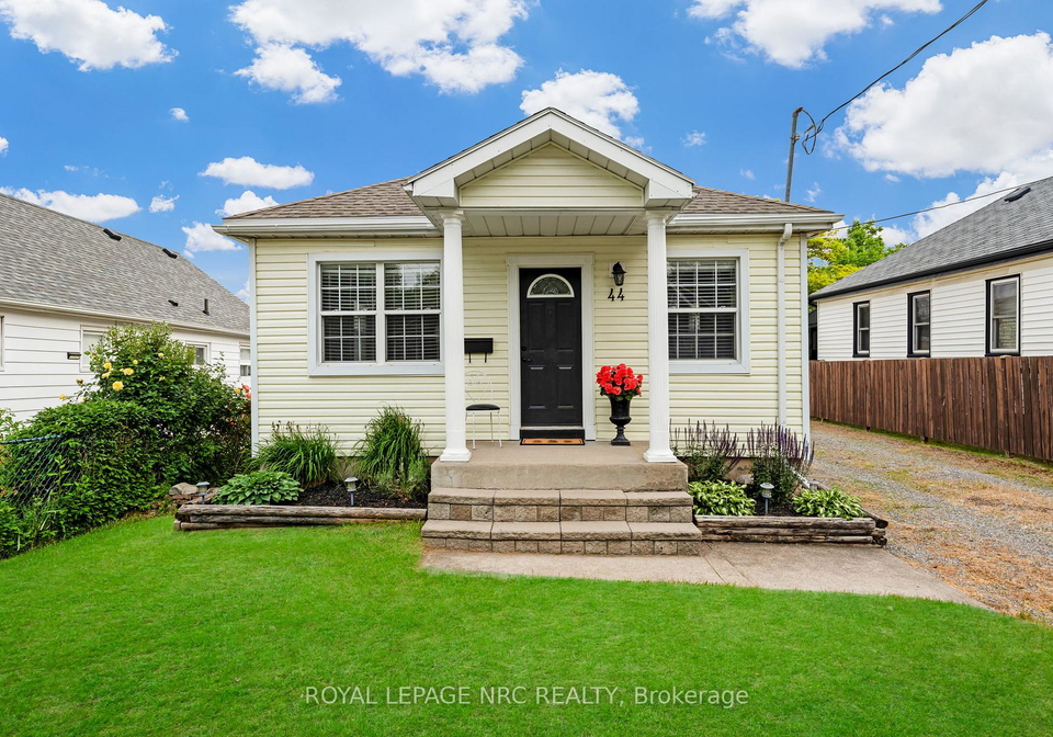 44-pinecrest-avenue-st-catharines-ontario-x12217356