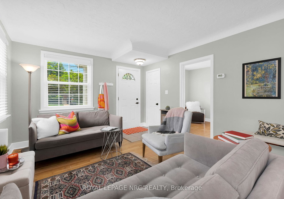44-pinecrest-avenue-st-catharines-ontario-x12217356