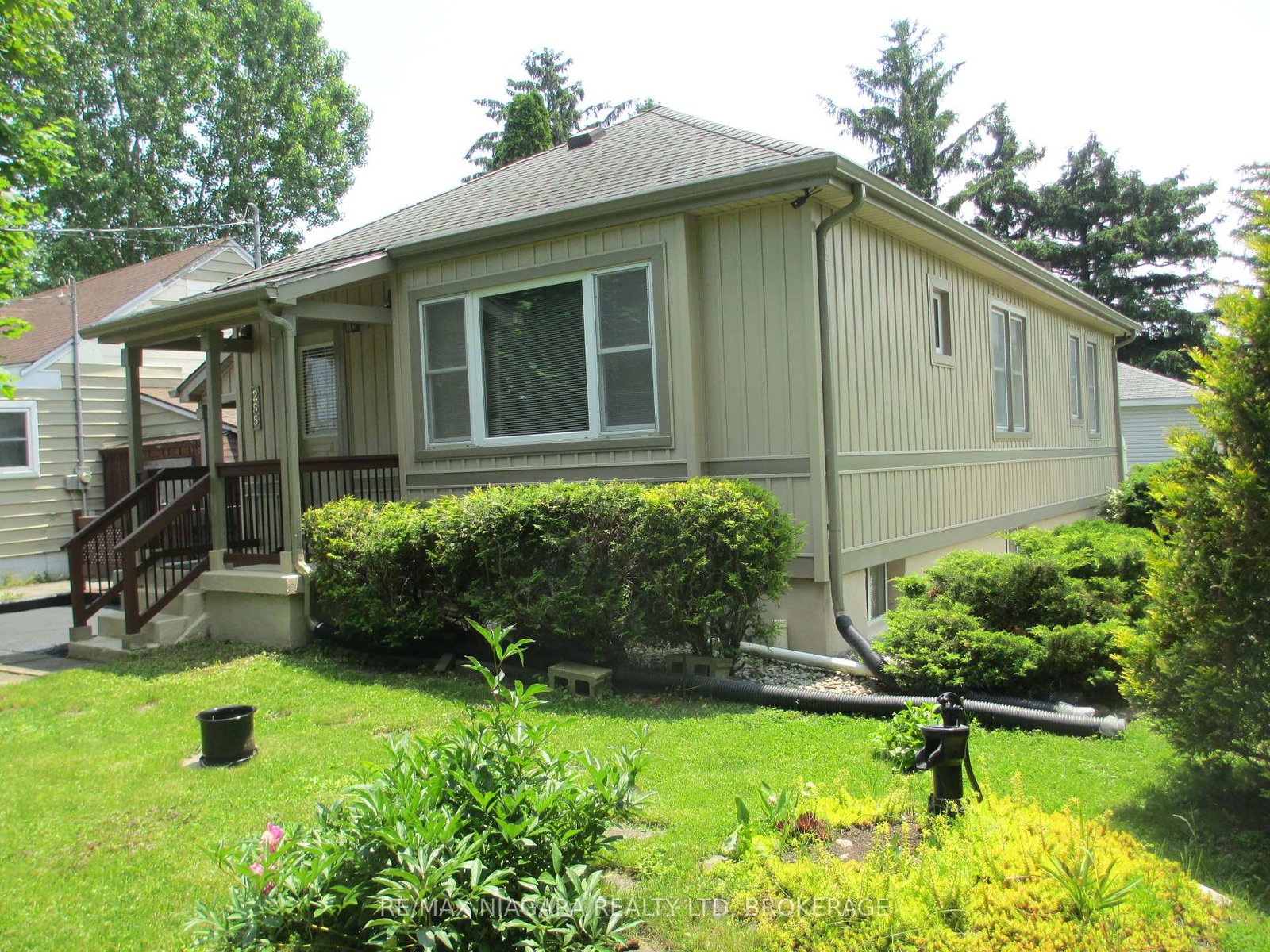 255-bowen-road-fort-erie-ontario-x12217544