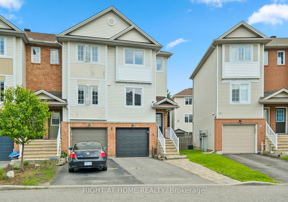 7-yorkville-street-ottawa-ontario-x12217640