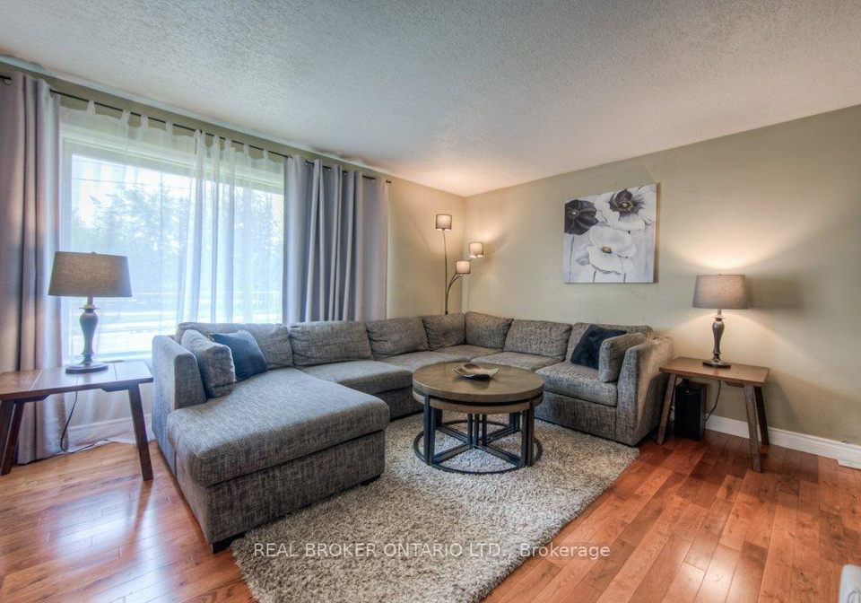 1212-queens-boulevard-kitchener-ontario-x12217756
