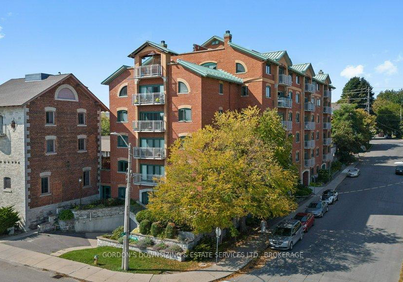 2-bay-street-kingston-ontario-x12218141
