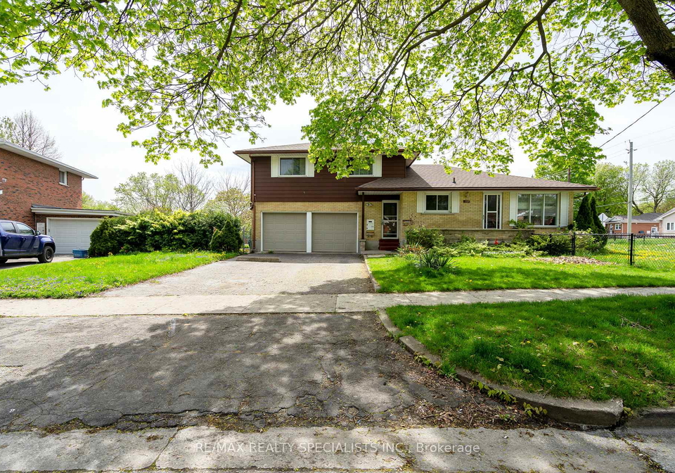 155-massey-avenue-n-kitchener-ontario-x12218166