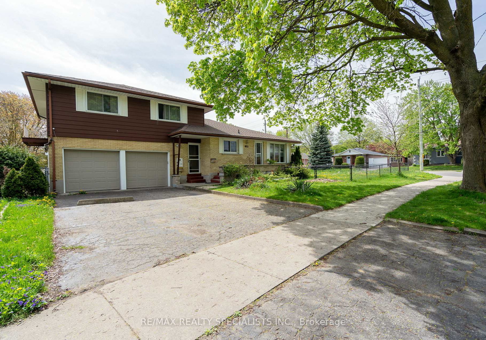 155-massey-avenue-n-kitchener-ontario-x12218166