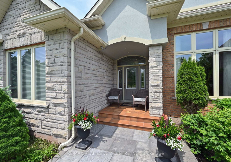 40-brookhaven-crescent-east-garafraxa-ontario-x12218171
