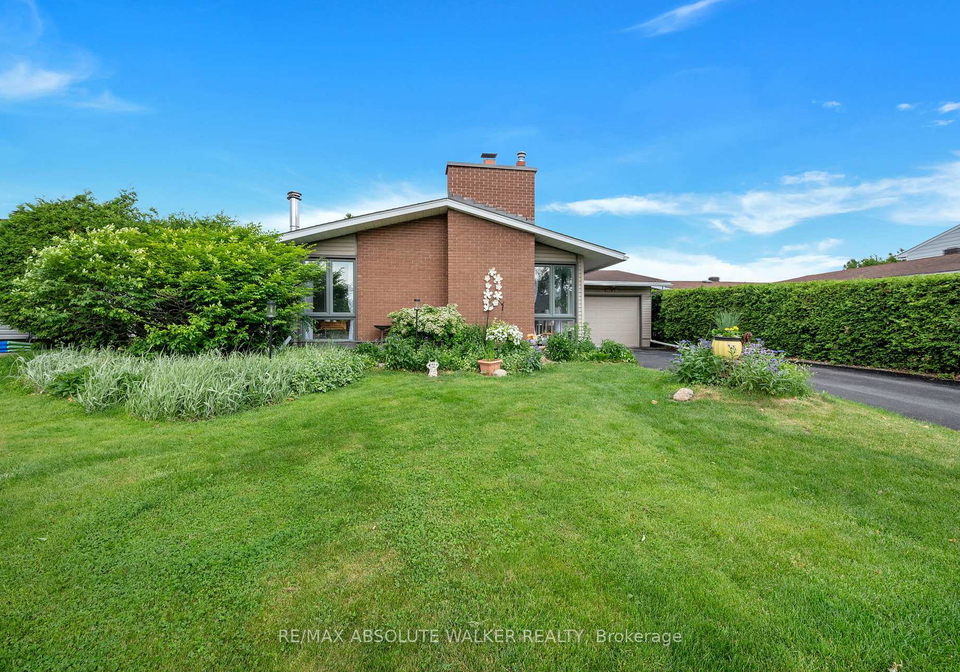 1881-greenacre-crescent-ottawa-ontario-x12218220