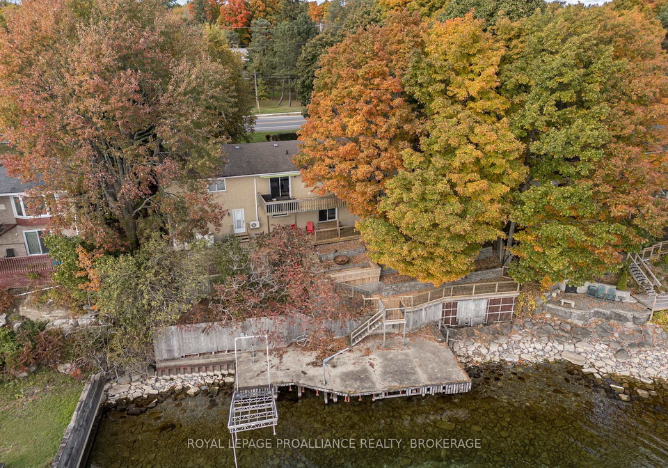 4420-bath-road-loyalist-ontario-x12218238