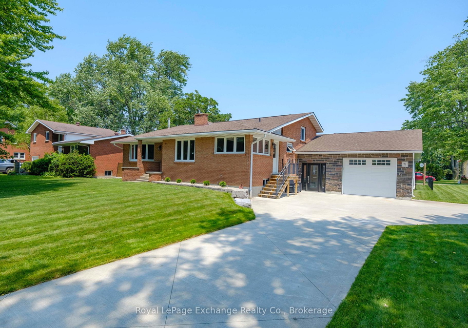 71-queen-street-huron-kinloss-ontario-x12218343