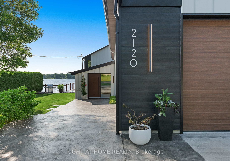 2120-du-chateau-avenue-clarence-rockland-ontario-x12218527