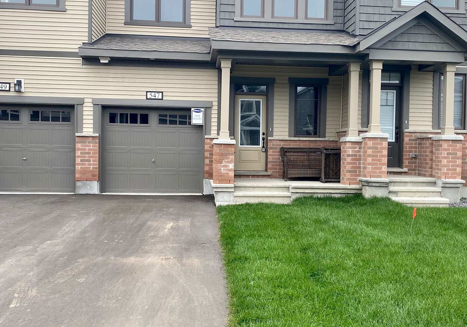 547-arosa-way-kanata-ontario-x12218644