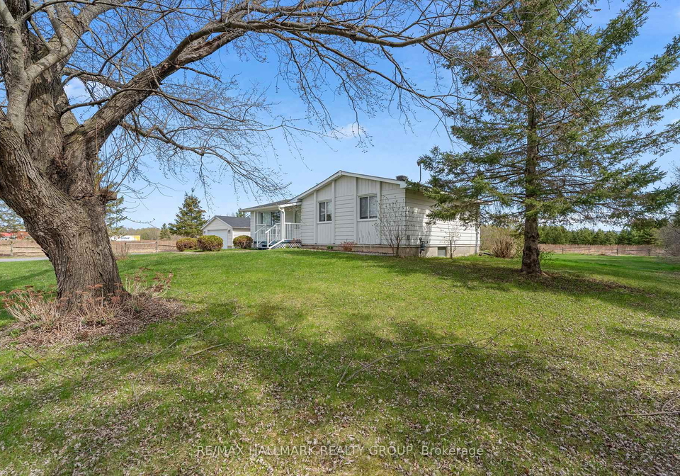 3756-dunrobin-road-ottawa-ontario-x12218841