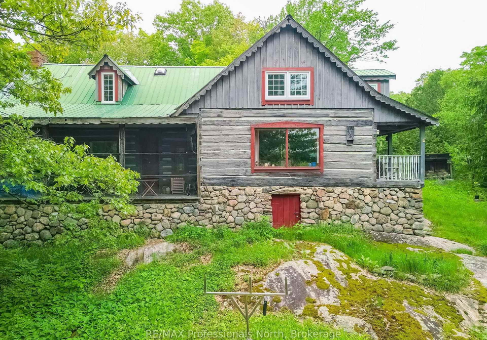 1129-koshlong-lake-road-dysart-et-al-ontario-x12219081