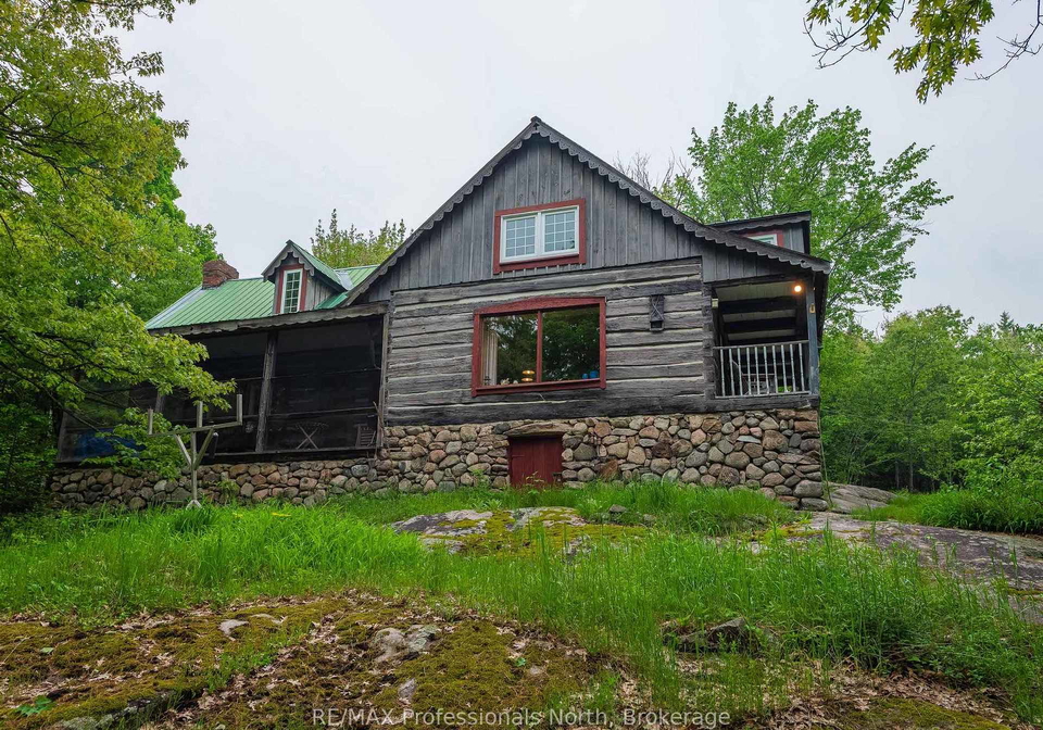 1129-koshlong-lake-road-dysart-et-al-ontario-x12219081