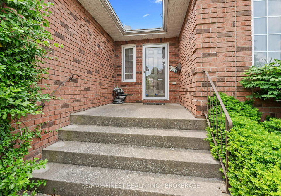 826-marsh-crescent-kingston-ontario-x12219169