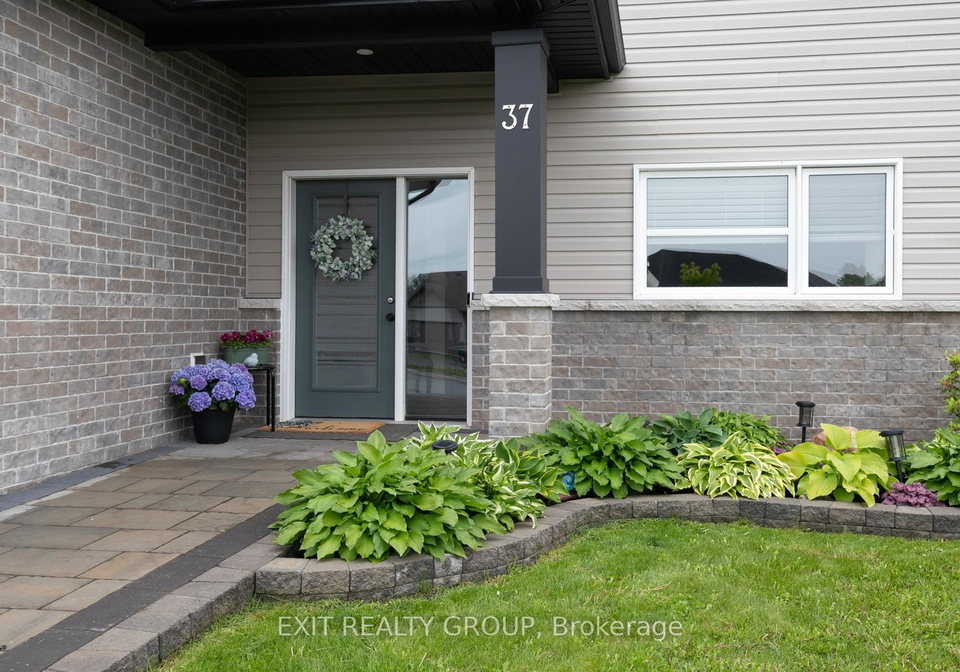 37-caleb-crescent-quinte-west-ontario-x12219505