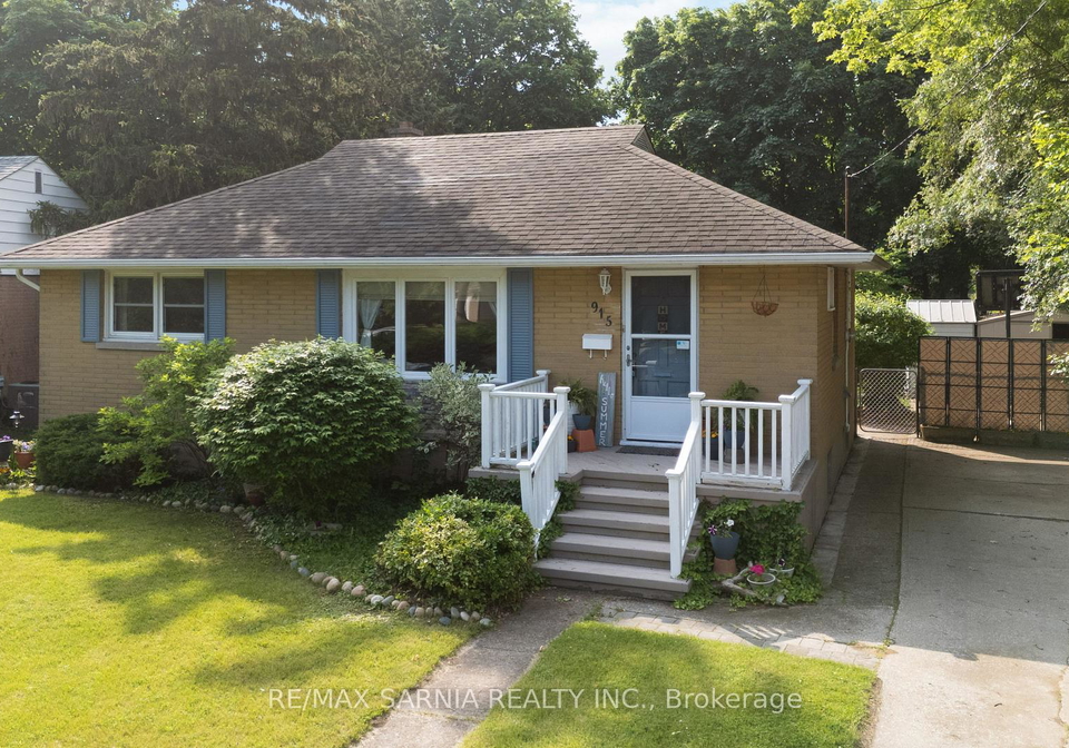 915-beverley-road-sarnia-ontario-x12219612