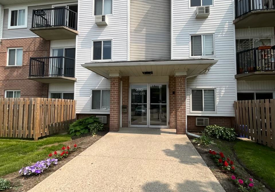 270-eiwo-court-waterloo-ontario-x12220037