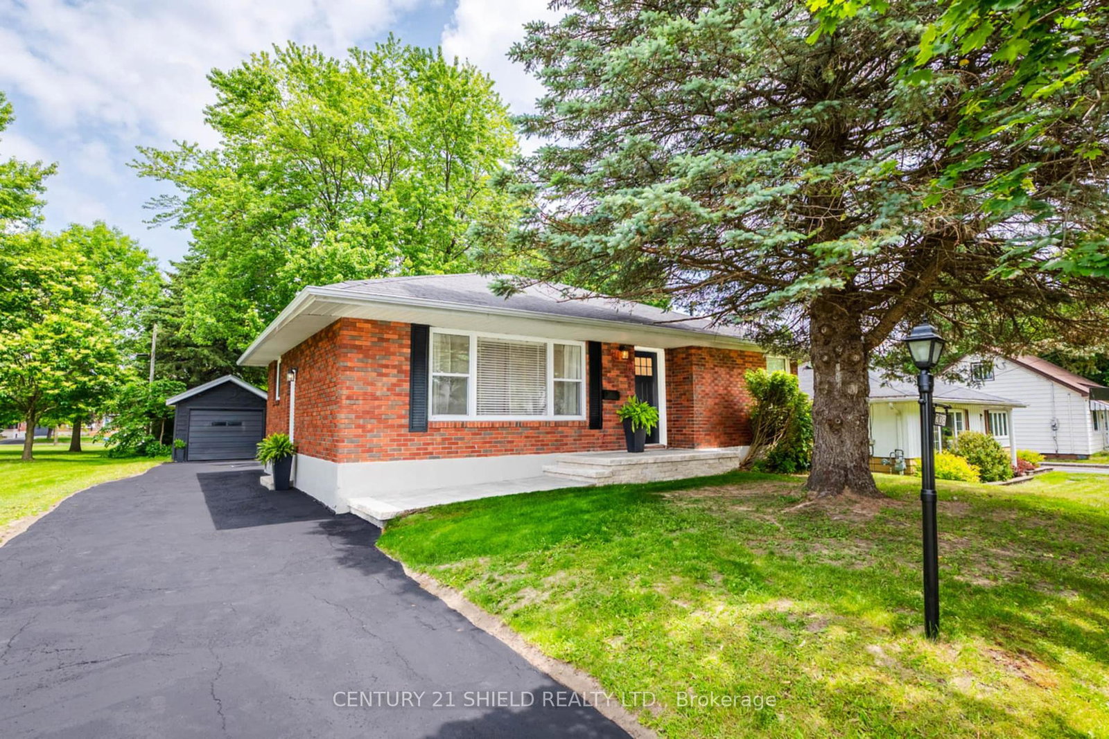 208-anthony-street-cornwall-ontario-x12220051