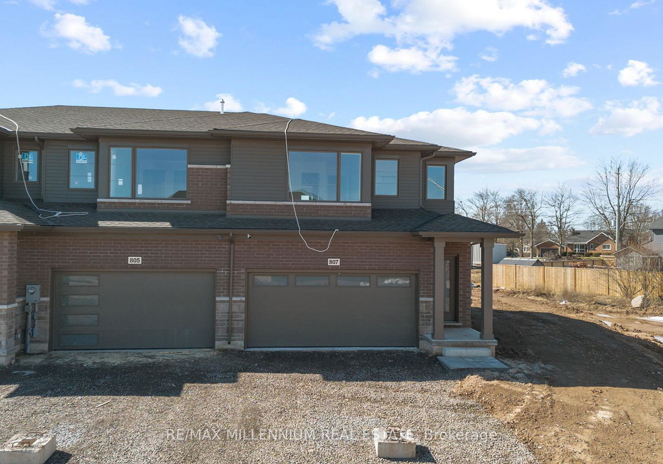 807-bradford-avenue-fort-erie-ontario-x12220182