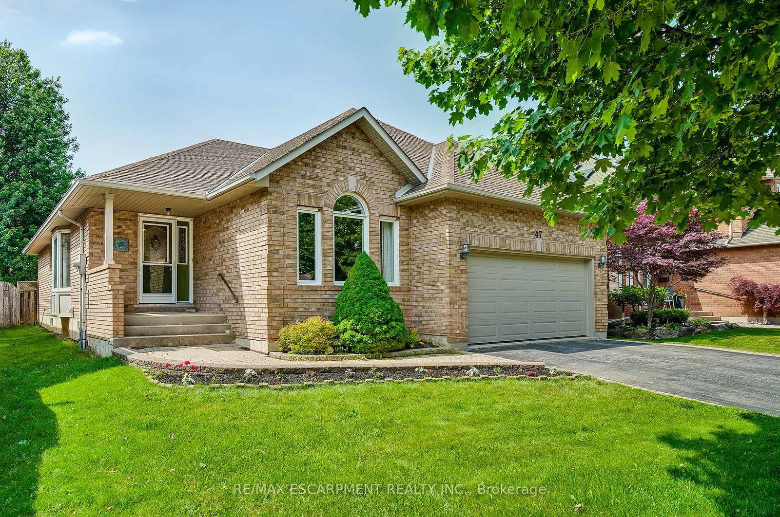 47-longyear-drive-hamilton-ontario-x12220325