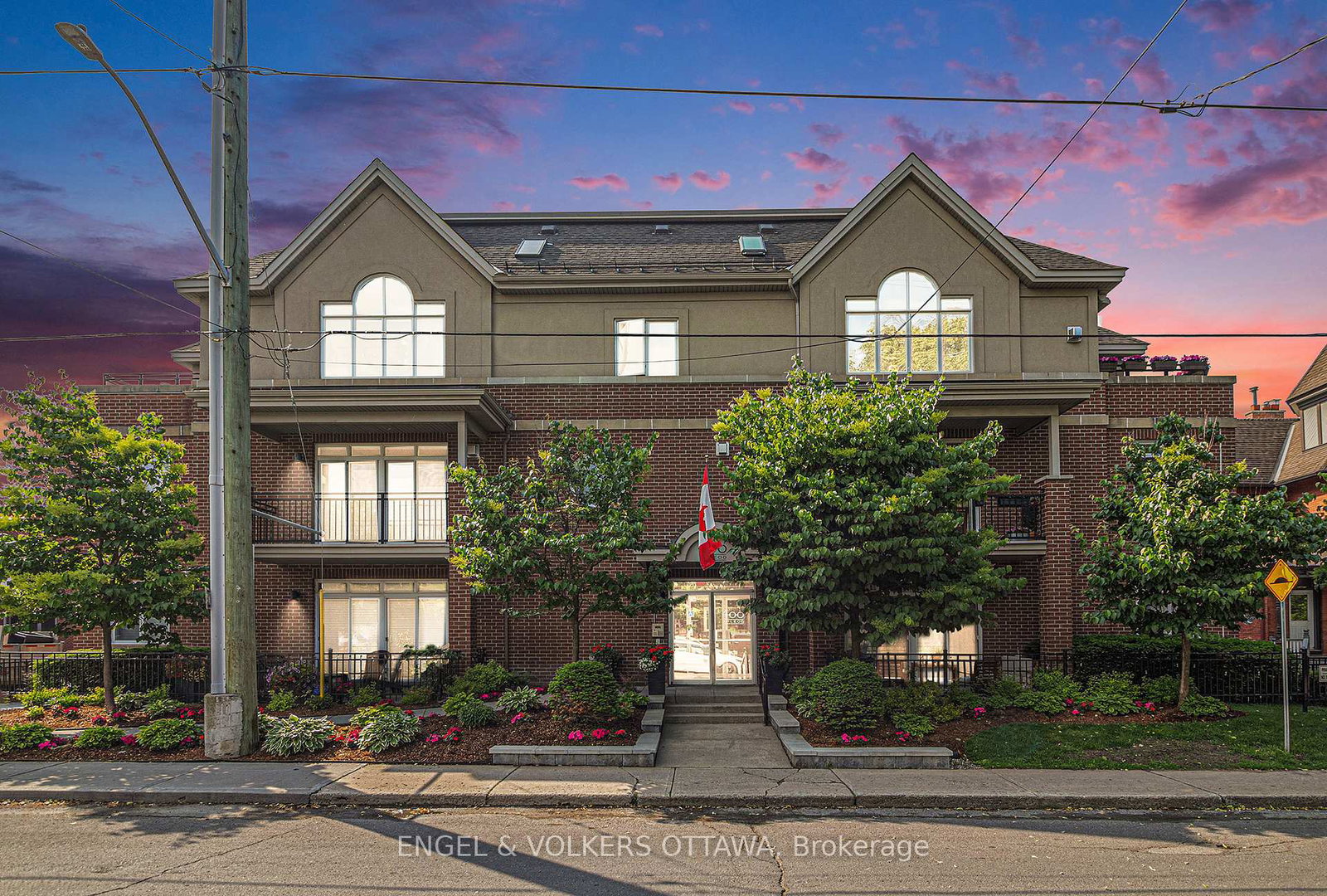 400-mcleod-street-ottawa-ontario-x12220447