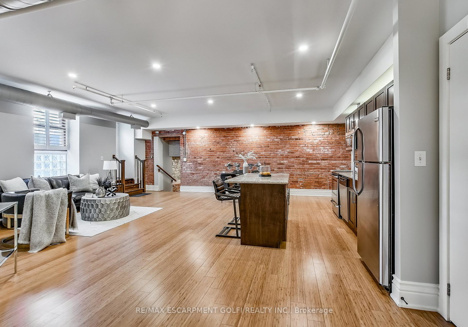 200-stinson-street-hamilton-ontario-x12220547