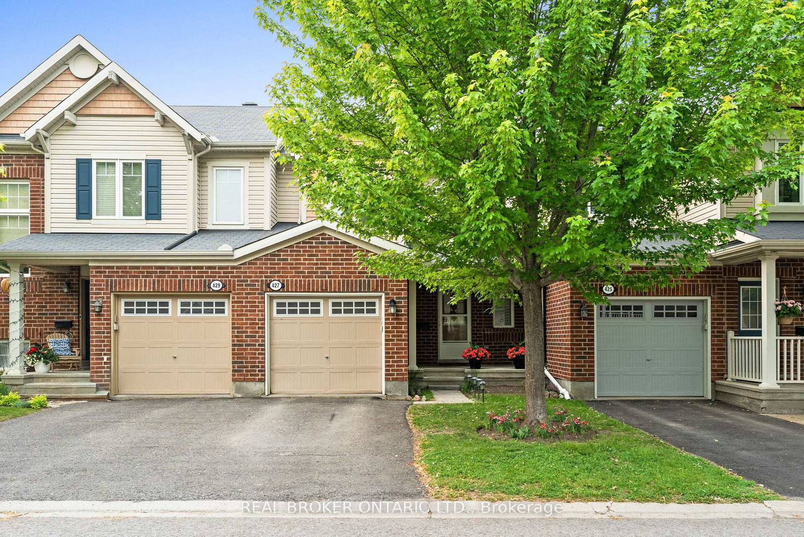 427-vendevale-avenue-ottawa-ontario-x12220596