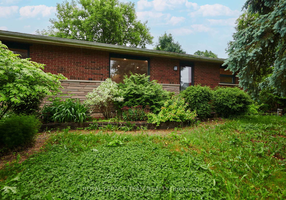 7078-mason-street-ottawa-ontario-x12220648
