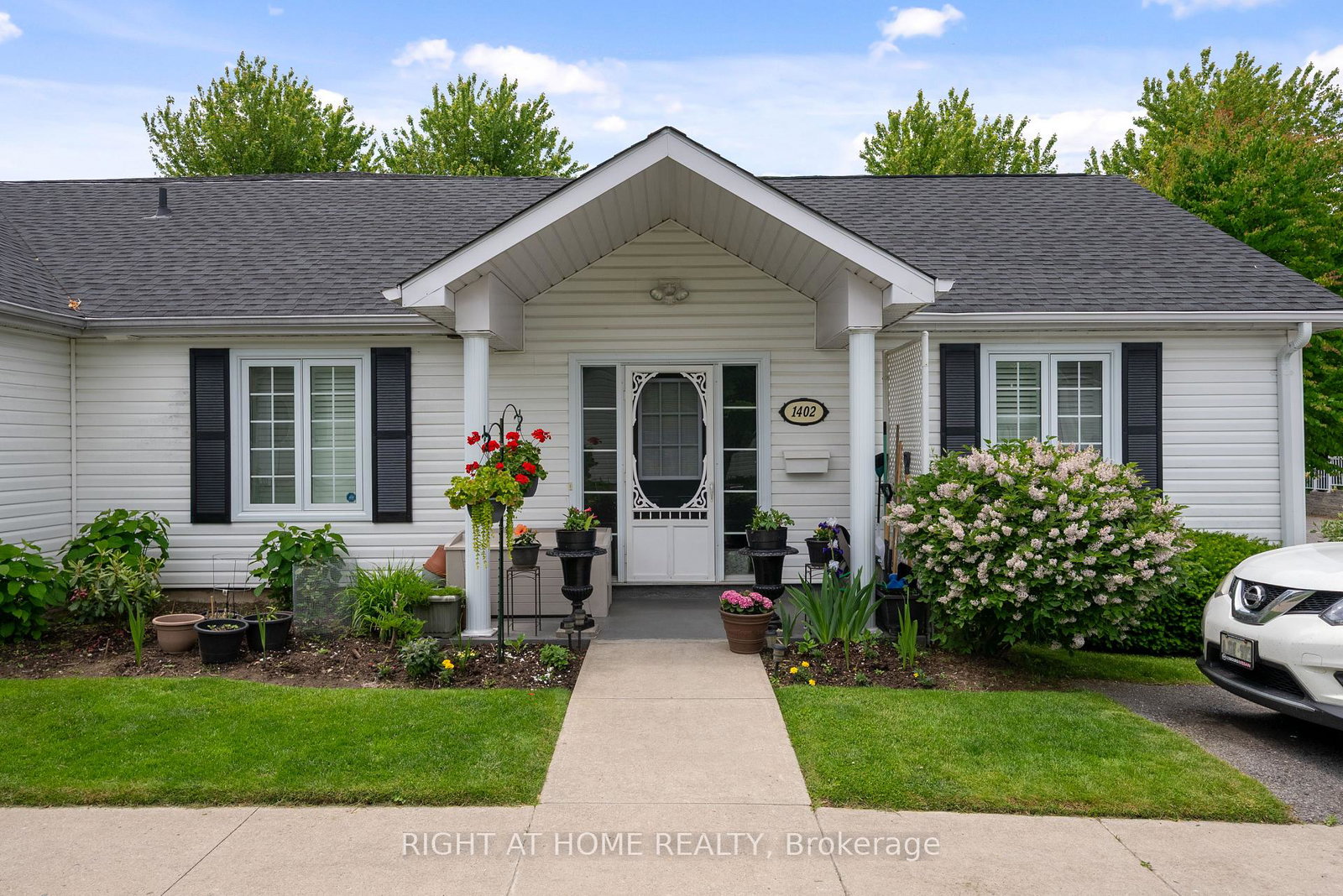 1055-birchwood-trail-cobourg-ontario-x12221053