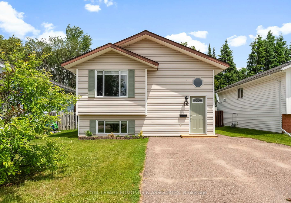 16-briarwood-drive-petawawa-ontario-x12221103