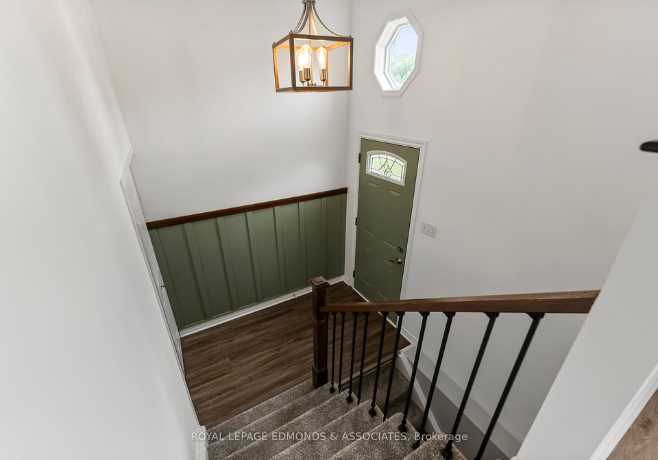 16-briarwood-drive-petawawa-ontario-x12221103