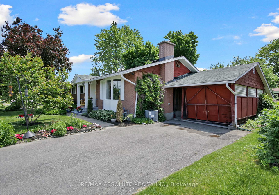 36-knoxdale-road-ottawa-ontario-x12221217