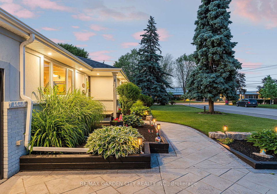 43-evergreen-avenue-hamilton-ontario-x12221239