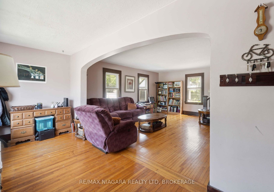 305-emerick-avenue-fort-erie-ontario-x12221634