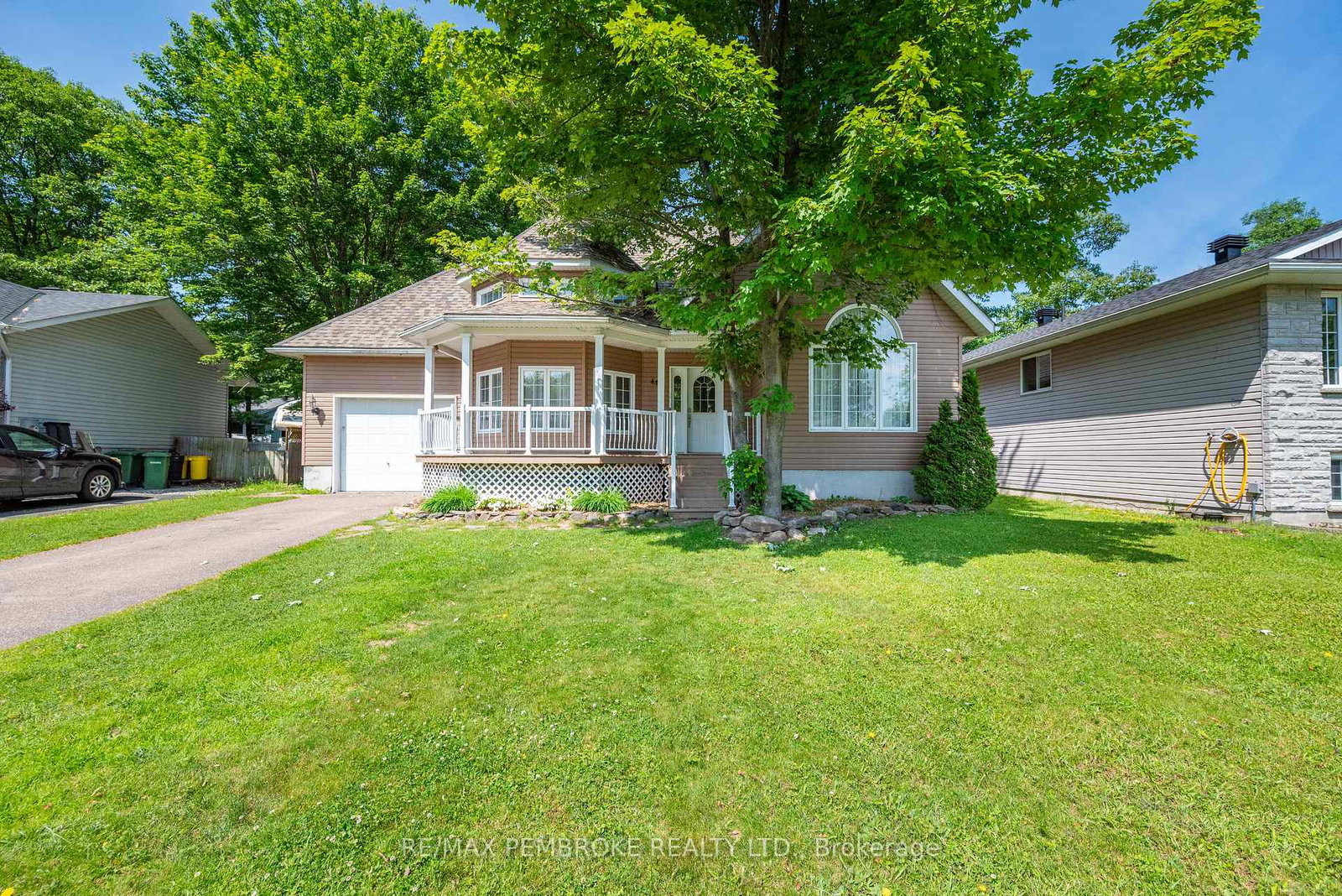 44-bayshore-drive-petawawa-ontario-x12221648