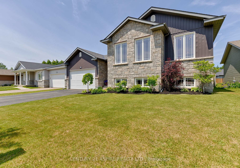543-gardner-crescent-petawawa-ontario-x12221660