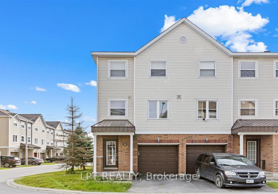 419-sadar-private-ottawa-ontario-x12221732