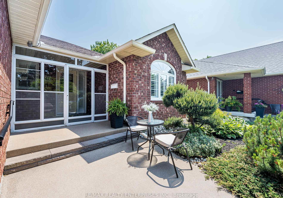 40-longyear-drive-hamilton-ontario-x12221733