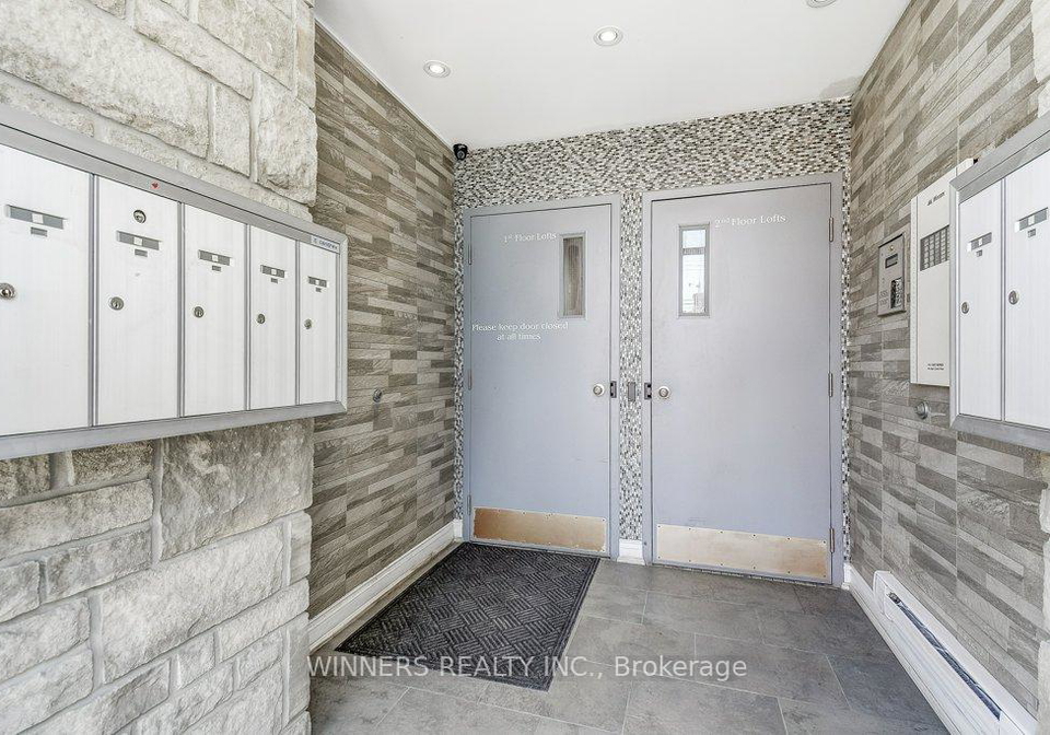 130-wellington-street-n-hamilton-ontario-x12222043