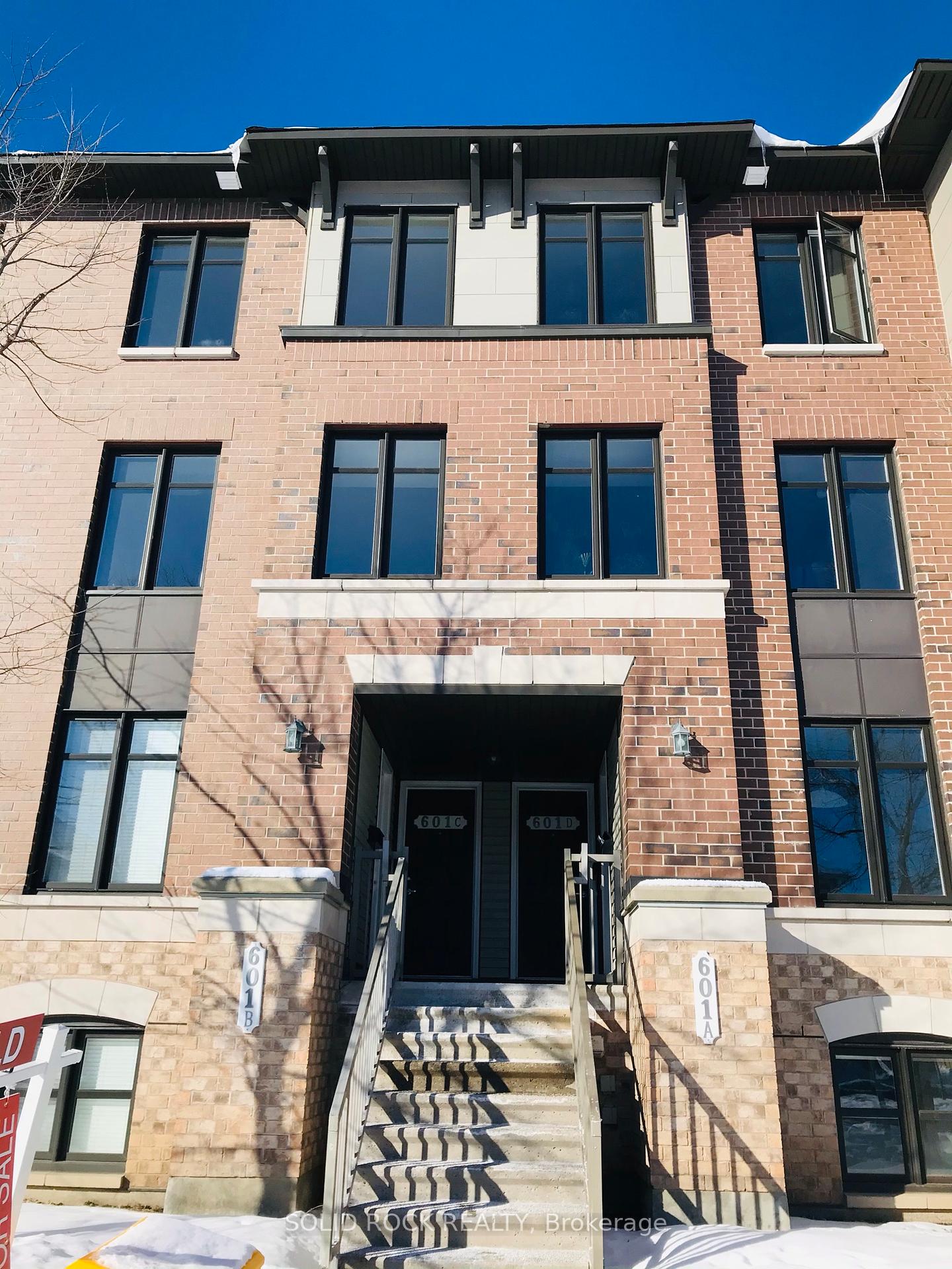 601-chapman-mills-drive-ottawa-ontario-x12222157