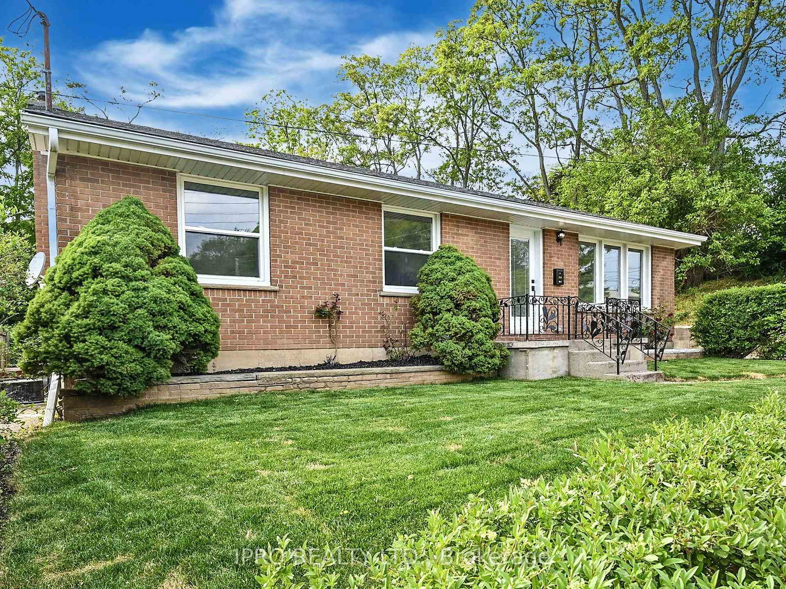 360-west-street-brantford-ontario-x12222450