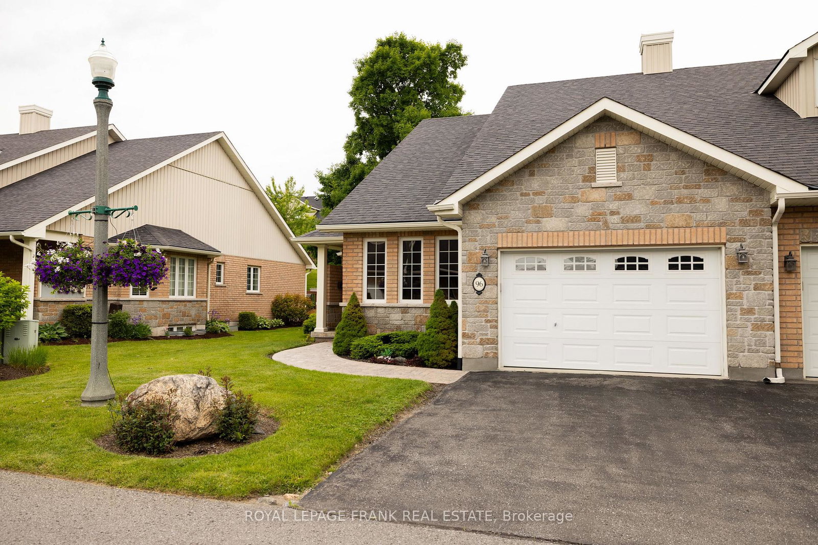 96-village-crescent-peterborough-west-ontario-x12222651
