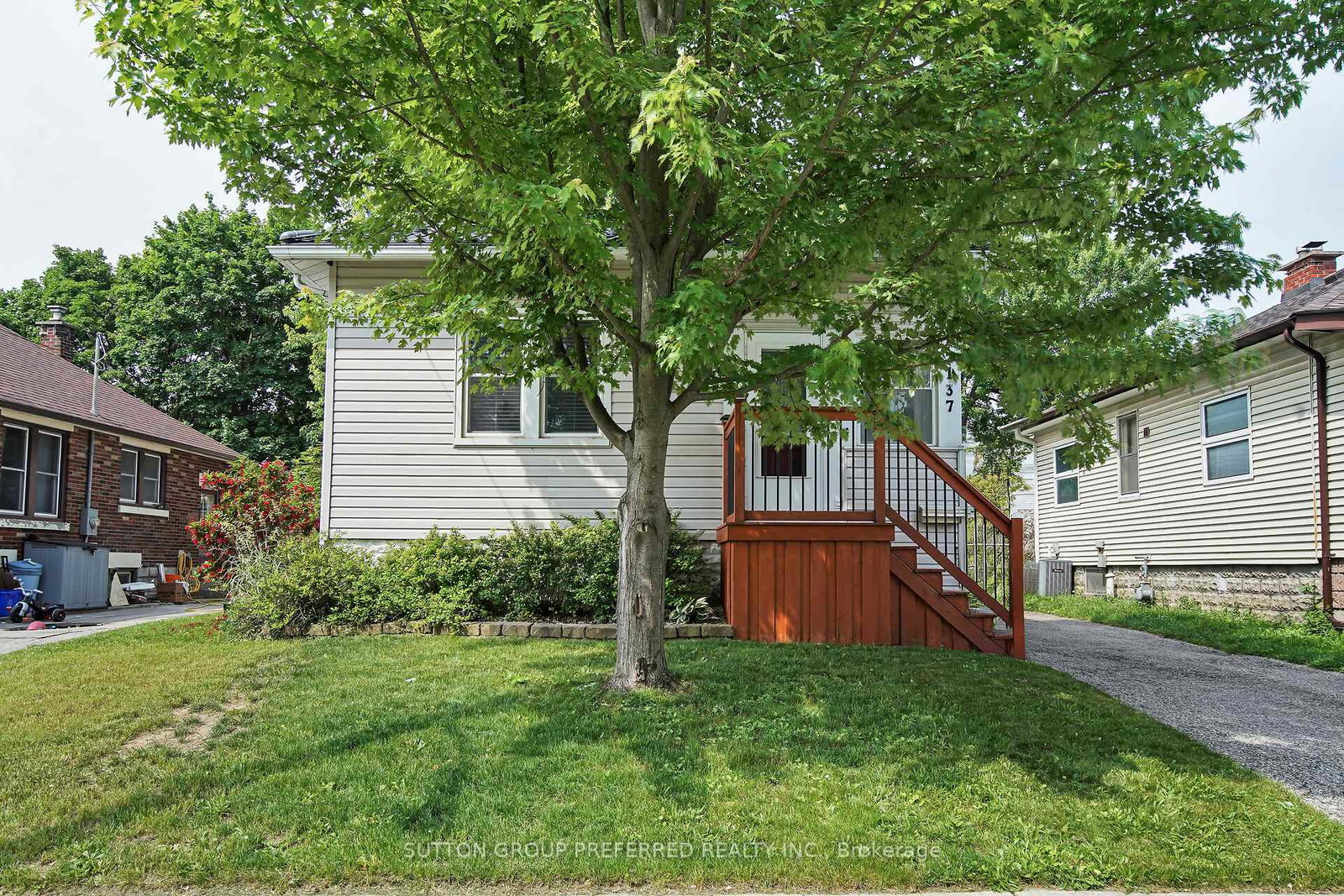 137-pine-lawn-avenue-london-east-ontario-x12222668