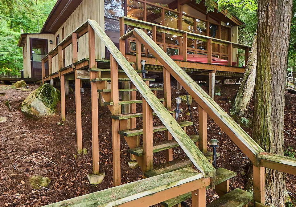 232-bigwin-island-lake-of-bays-ontario-x12223103