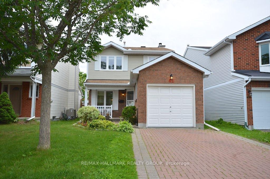 42-saddle-crescent-ottawa-ontario-x12223173