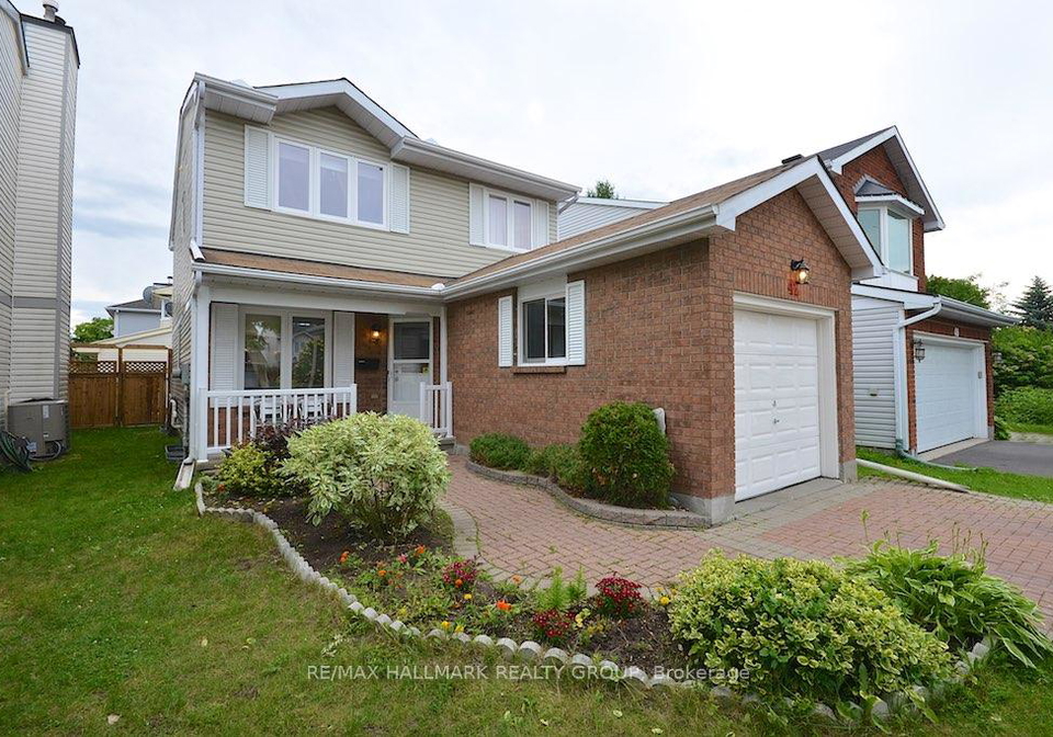 42-saddle-crescent-ottawa-ontario-x12223173
