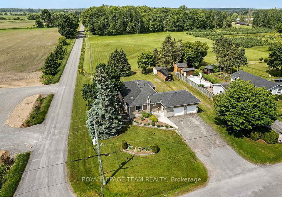 2244-simms-street-north-dundas-ontario-x12223482