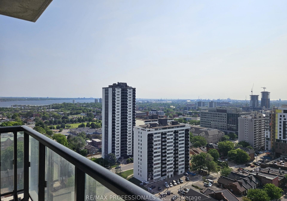 15-queen-street-s-hamilton-ontario-x12223490